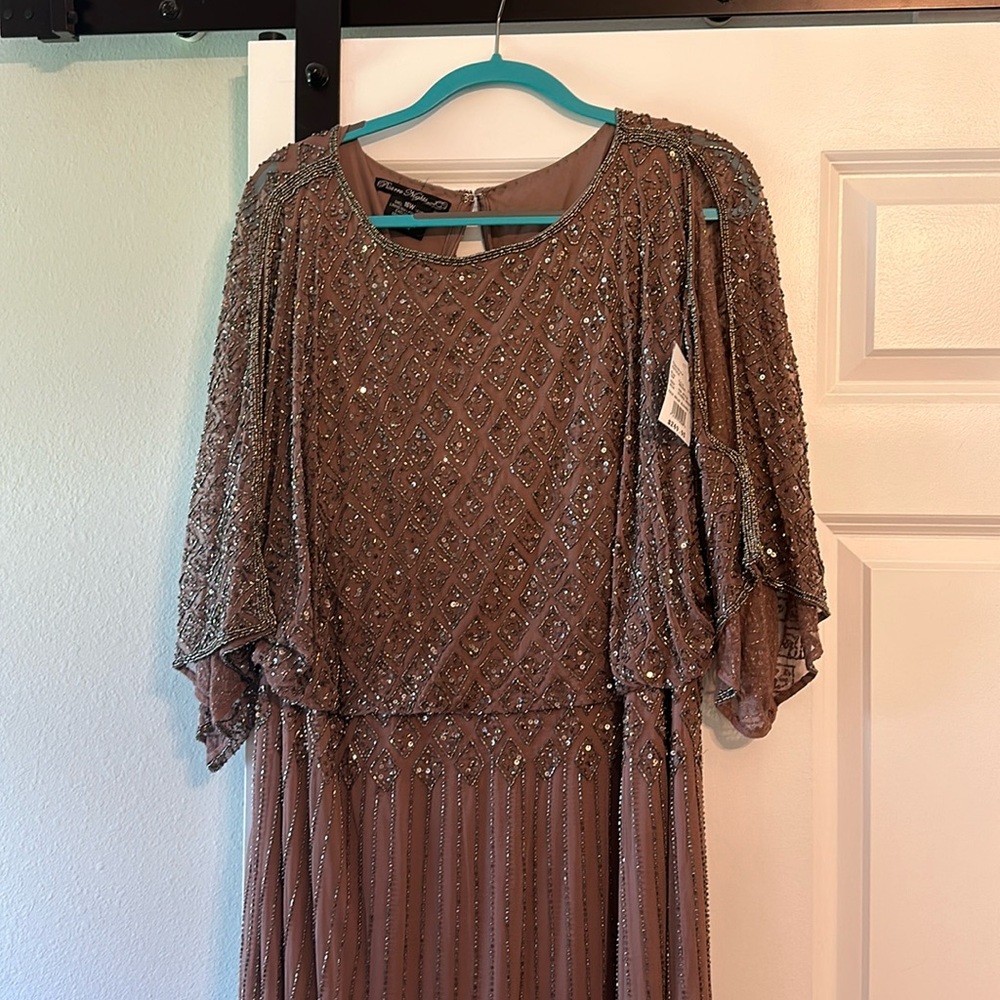 David’s bridal. Blouson dress mauve. 16m.  Mother of the bride.  Never worn